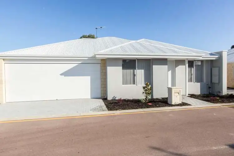 Second view of Homely house listing, 5 Ruby Lane, Wellard WA 6170