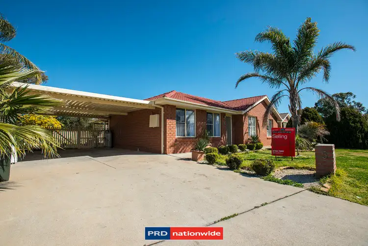 5 Caley Close, Tamworth NSW 2340