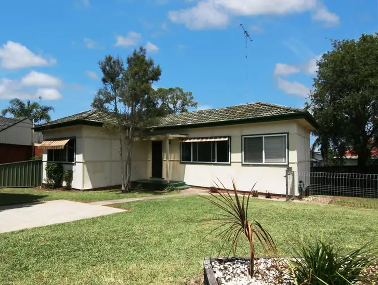 2 Tony Crescent