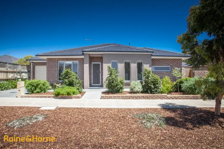 52 Ferris Street, Sunbury VIC 3429