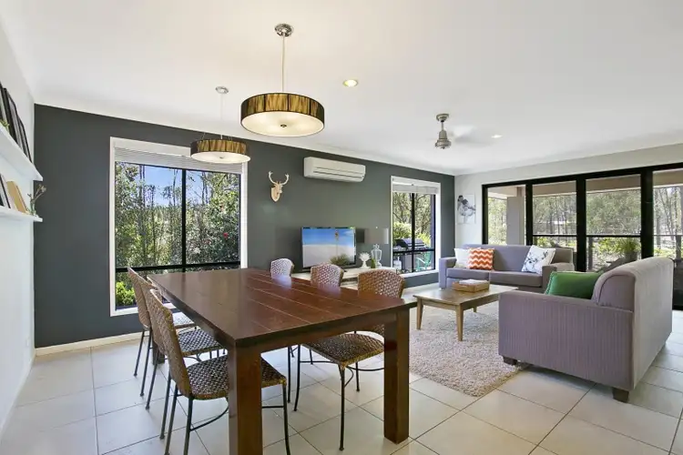 24 Willy Lane, Mount Crosby QLD 4306