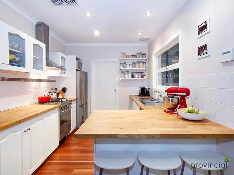 30 Flora Terrace, Lesmurdie WA 6076