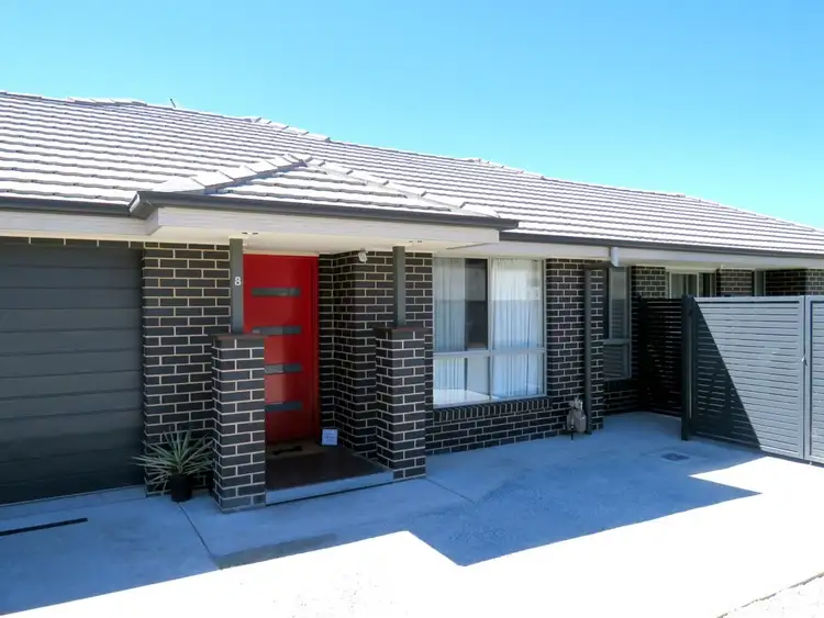 8 Birdie Place, Thurgoona NSW 2640
