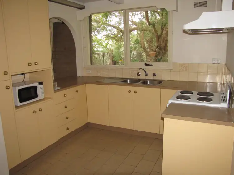 Fifth view of Homely unit listing, 3/24 Railway Crescent, Moe VIC 3825