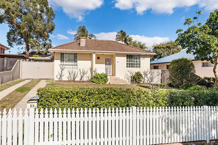 23 Arnold Street, Peakhurst NSW 2210
