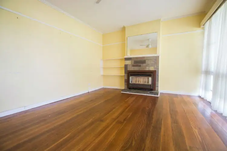 Second view of Homely house listing, 10 Kinnaird Street, Jacana VIC 3047
