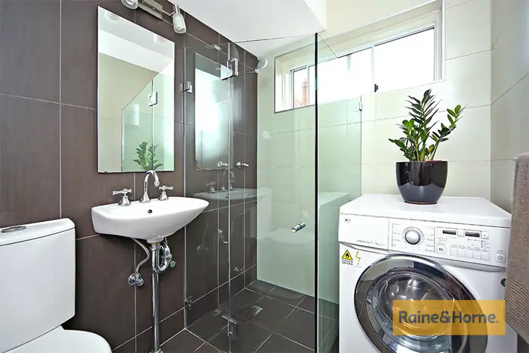 Fifth view of Homely apartment listing, 3B/96-98 Carlton Crescent, Summer Hill NSW 2130