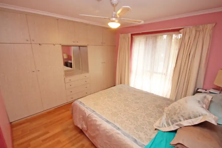 Fifth view of Homely house listing, 12 Joyce Avenue, Paringa SA 5340