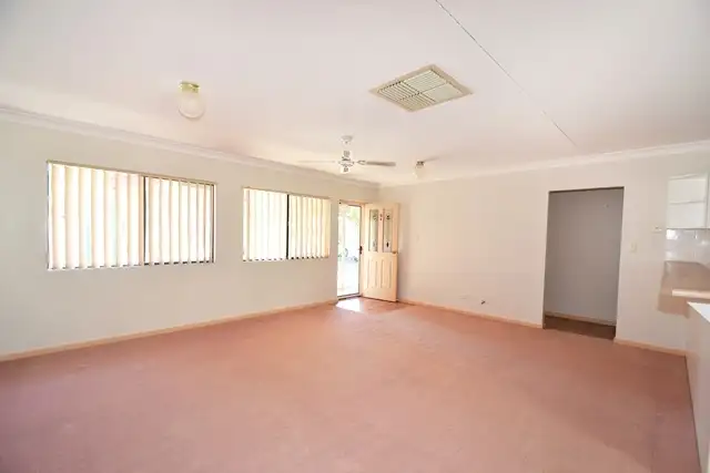 Seventh view of Homely unit listing, 4/44 MERCORELLA CIRCUIT, Sadadeen NT 870