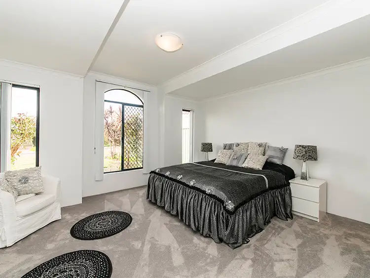 63 Larwood Crescent, High Wycombe WA 6057