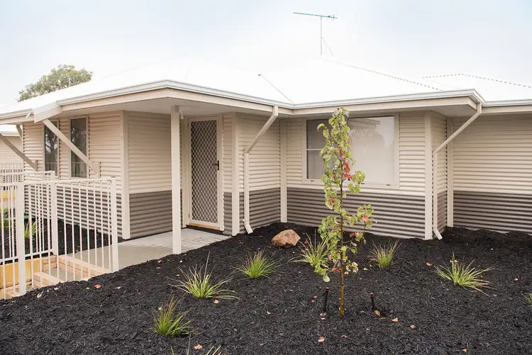2 121 Clayton Road, Narrogin WA 6312