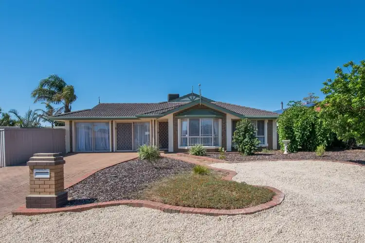 1 Mullen Close, Woodcroft SA 5162