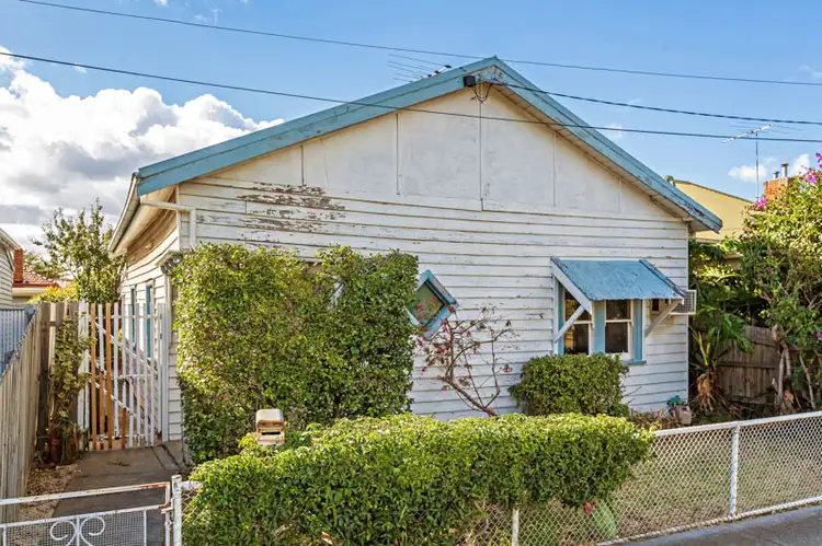 119 Queensville Street, Kingsville VIC 3012