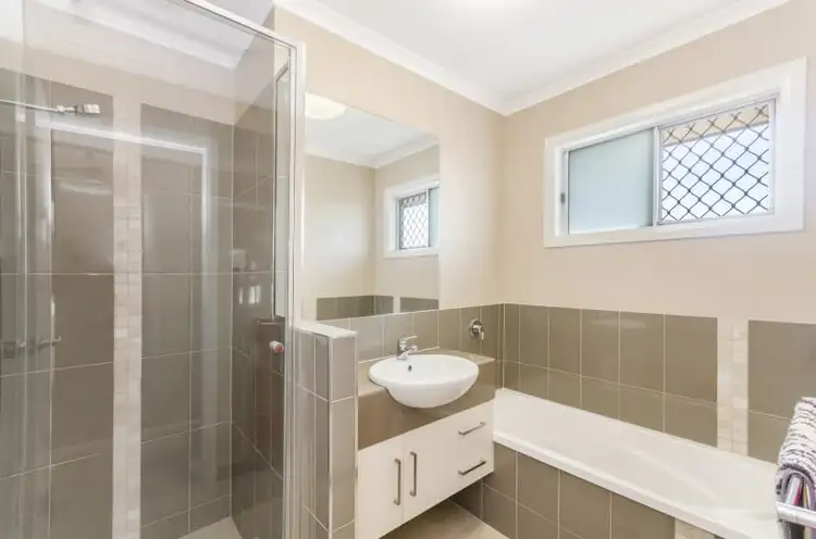 Fifth view of Homely house listing, 30 Ellenor St, Mount Low QLD 4818