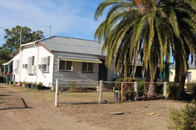 22-24 Burrell St, Yelarbon QLD 4388