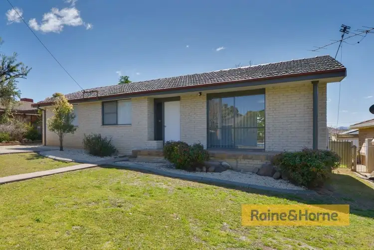 24 Warren Street, Tamworth NSW 2340