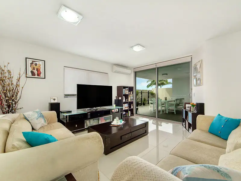 Main view of Homely unit listing, 6/80 Hornibrook Esplanade, Clontarf QLD 4019