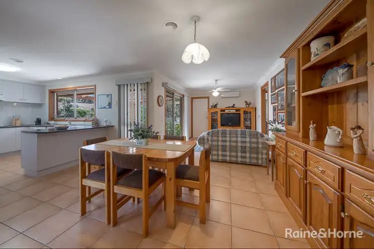Sixth view of Homely house listing, 15 Allen Court, Sunbury VIC 3429