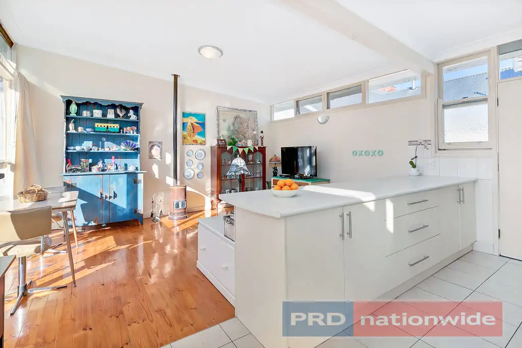 Main view of Homely house listing, 2/6 Balaclava Street, Newington VIC 3350