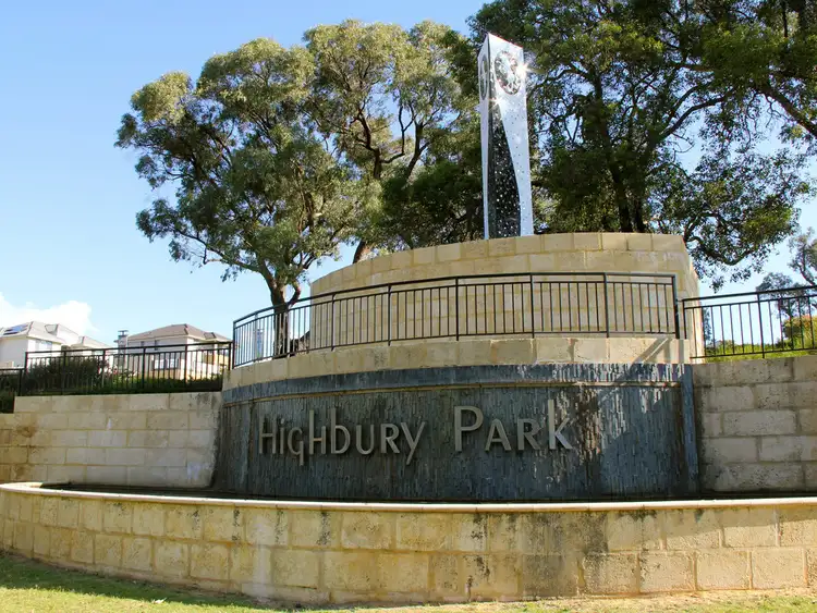 Second view of Homely house listing, 22 The Hawthorns, Baldivis WA 6171
