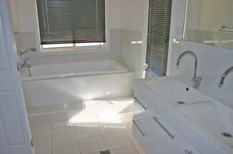 Seventh view of Homely house listing, 37 Tathra Drive, Junee NSW 2663