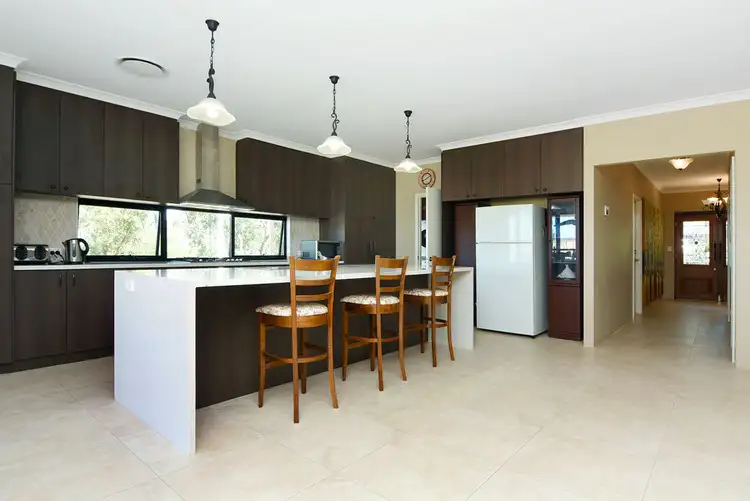 30 Bayley Close, Australind WA 6233
