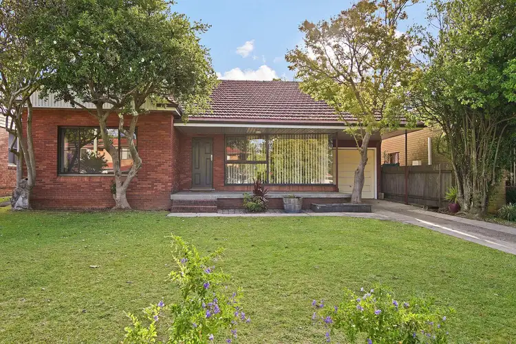 Main view of Homely house listing, 4 Hurdis Avenue, Frenchs Forest NSW 2086
