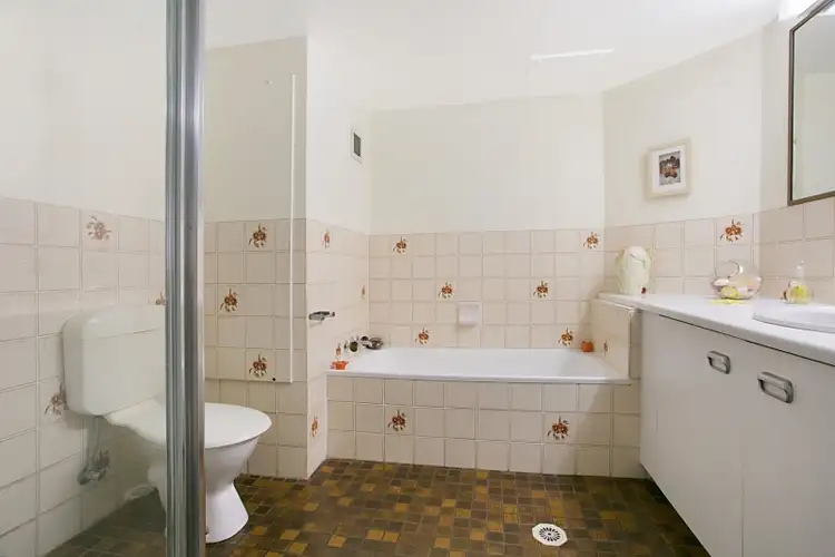 Seventh view of Homely unit listing, 5/109-111 'Britannia' Old Burleigh Road, Broadbeach QLD 4218