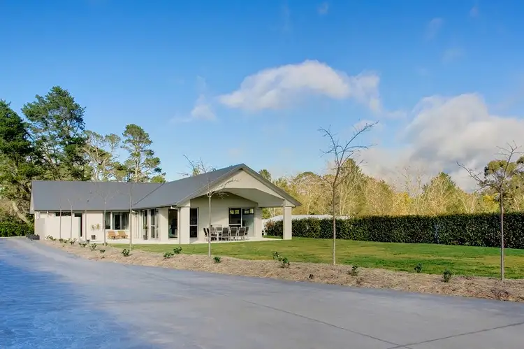 6 Tobin Place, Bundanoon NSW 2578