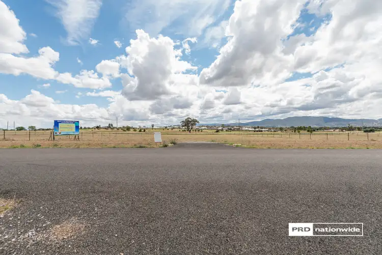 16 Rodeo Drive, Tamworth NSW 2340