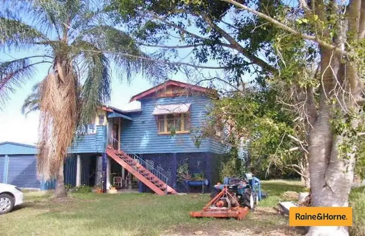 18 Murray Court, Beachmere QLD 4510