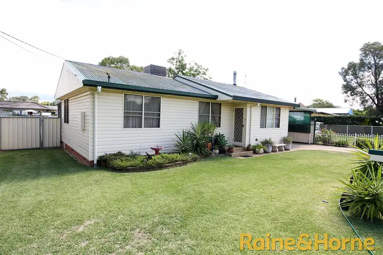 25 Laughton Street, Dubbo NSW 2830