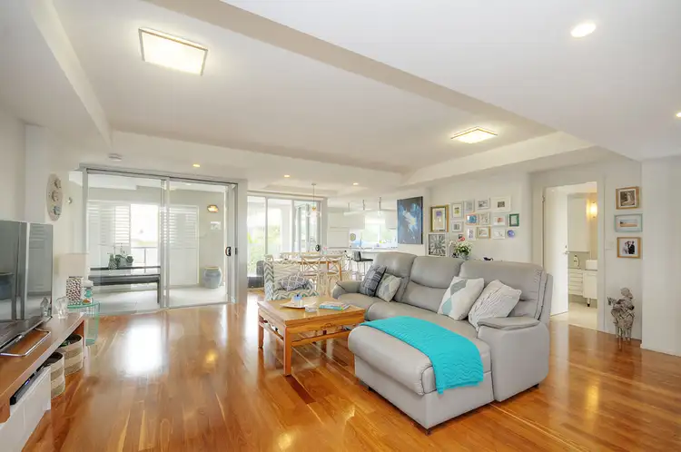 Unit @ 19 Mermaid Avenue, Mermaid Beach QLD 4218