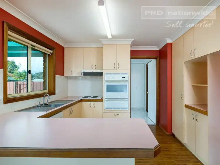 Sixth view of Homely unit listing, 1/78 Undurra Drive, Glenfield Park NSW 2650