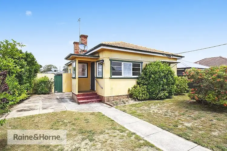 48 Beach Street, Ettalong Beach NSW 2257