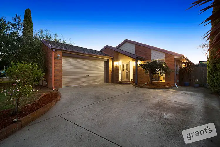 13 Plough Rise, Narre Warren South VIC 3805