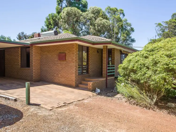 38 Williams Road, Collie WA 6225