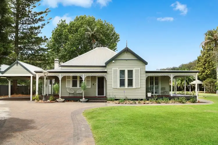 Second view of Homely house listing, 4 Roslyn Garden, Green Point NSW 2251