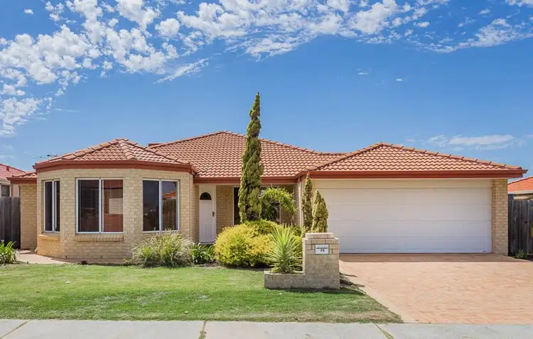 23 Burnett Drive, Clarkson WA 6030