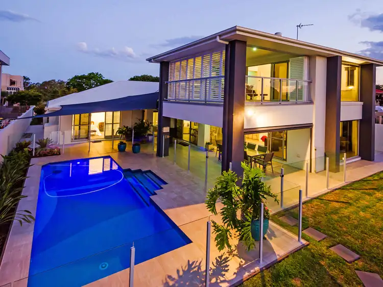 48 Lindsay Parade, Paradise Point QLD 4216