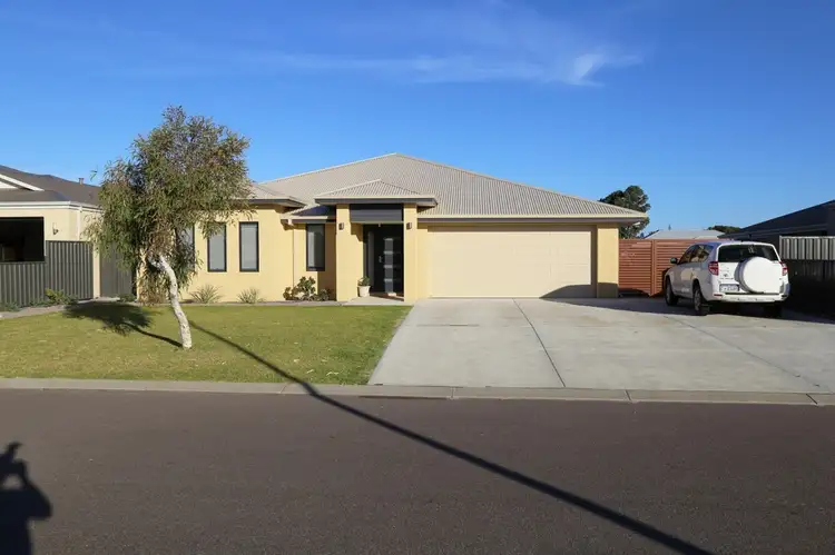 6 Magistrate Drive, Castletown WA 6450