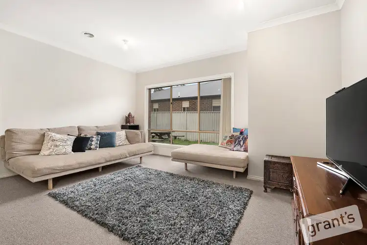 Second view of Homely house listing, 5 Sassafras Close, Pakenham VIC 3810