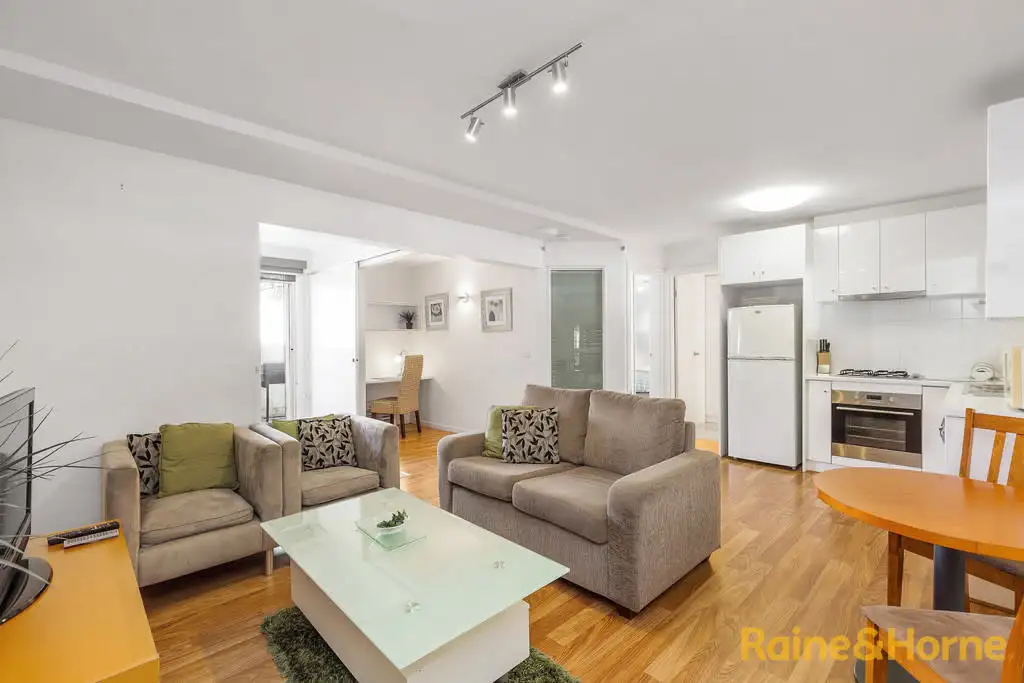 Main view of Homely apartment listing, 3/2 Thompson St, Williamstown VIC 3016