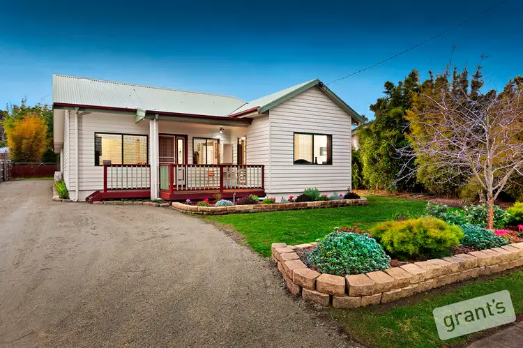 50 Railway Avenue, Tynong VIC 3813