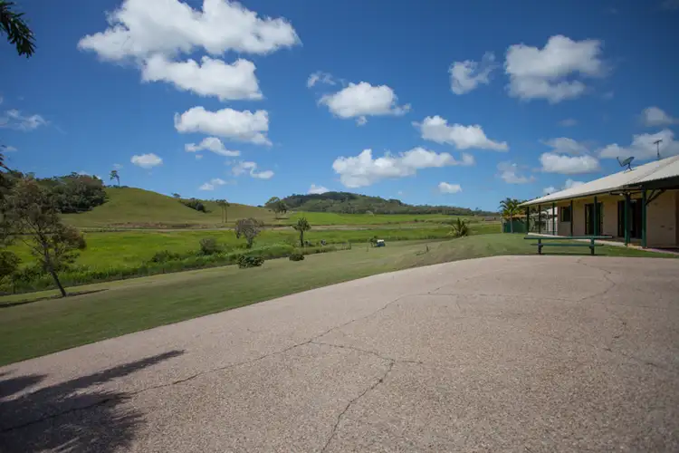 556 Eversleigh Road, Alligator Creek QLD 4740