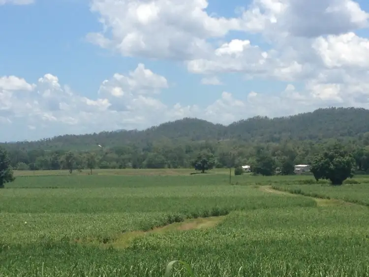 478 Lucas Paddock Road Pinnacle, Mackay QLD 4740