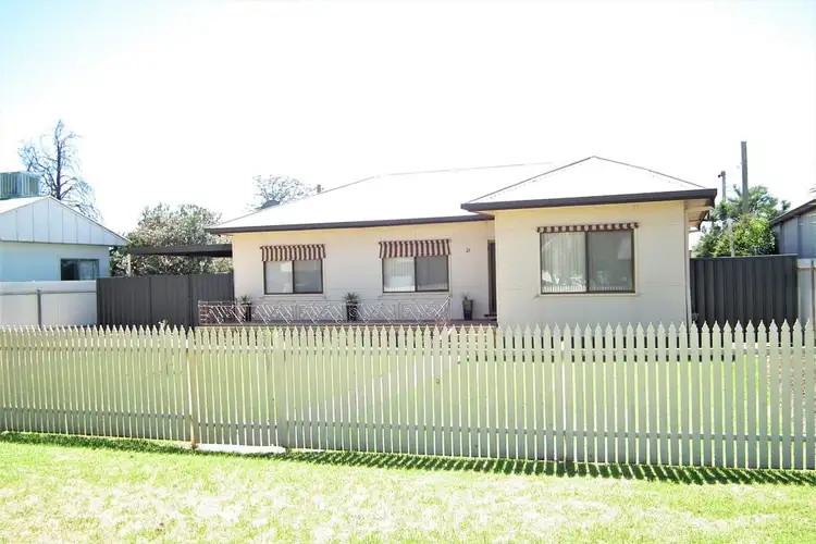 21 Stanbridge Street, Yenda NSW 2681