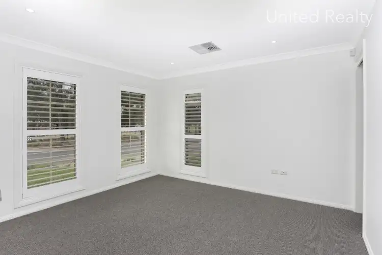 Fifth view of Homely house listing, 8 Mathew Place, West Hoxton NSW 2171