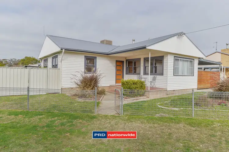15 Woodstock Street, South Tamworth NSW 2340