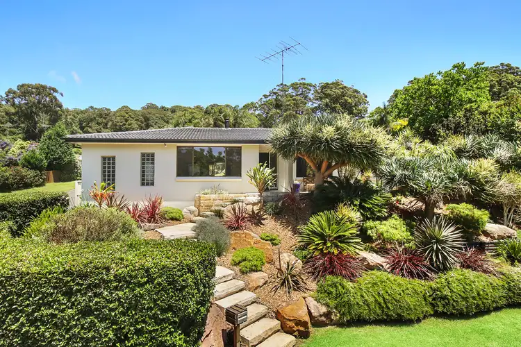 18 Moores Road, Avoca Beach NSW 2251